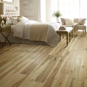 Bedroom Hardwood flooring |  Mid-Michigan Floor Coverings